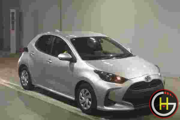 TOYOTA Yaris X